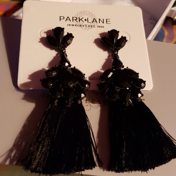 đť…şPARK LANE style yourself. Beautiful earrings very well made designer by PL. - Picture 2 of 6